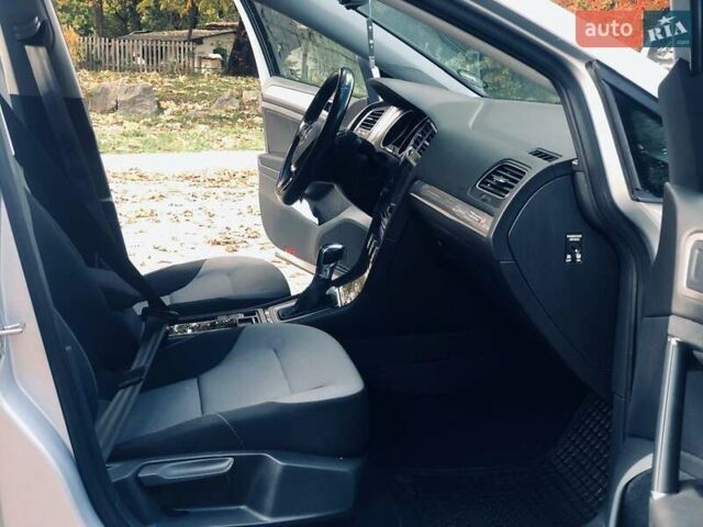 Серый Фольксваген e-Golf, объемом двигателя 0 л и пробегом 157 тыс. км за 8100 $, фото 43 на Automoto.ua