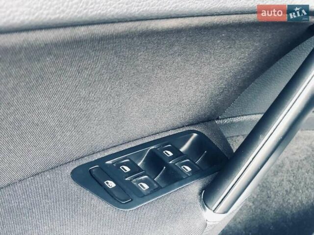 Серый Фольксваген e-Golf, объемом двигателя 0 л и пробегом 157 тыс. км за 8100 $, фото 41 на Automoto.ua