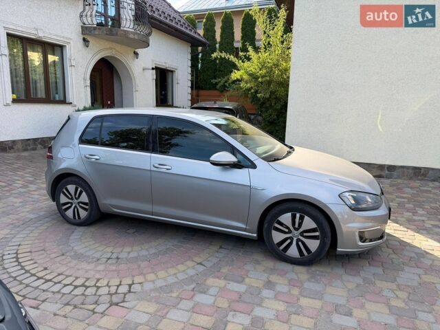 Серый Фольксваген e-Golf, объемом двигателя 0 л и пробегом 189 тыс. км за 6900 $, фото 1 на Automoto.ua