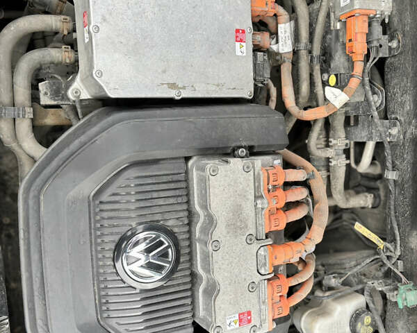 Сірий Фольксваген e-Golf, об'ємом двигуна 0 л та пробігом 161 тис. км за 8950 $, фото 66 на Automoto.ua