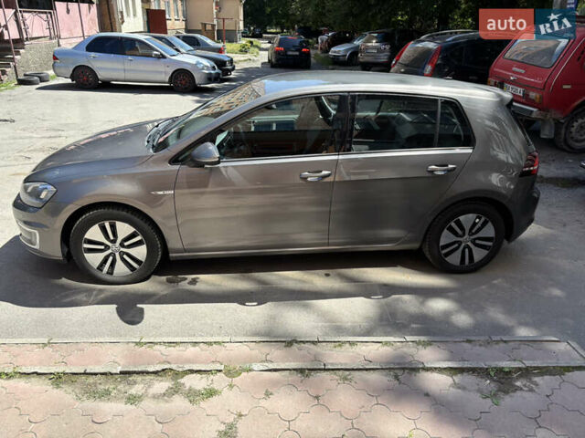 Серый Фольксваген e-Golf, объемом двигателя 0 л и пробегом 98 тыс. км за 8350 $, фото 6 на Automoto.ua
