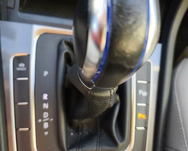 Сірий Фольксваген e-Golf, об'ємом двигуна 0 л та пробігом 108 тис. км за 9999 $, фото 44 на Automoto.ua