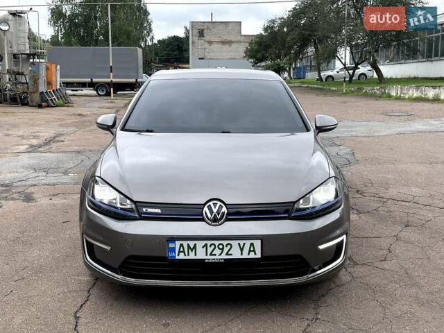 Серый Фольксваген e-Golf, объемом двигателя 0 л и пробегом 122 тыс. км за 10000 $, фото 21 на Automoto.ua
