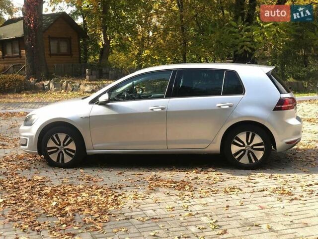 Серый Фольксваген e-Golf, объемом двигателя 0 л и пробегом 157 тыс. км за 8100 $, фото 6 на Automoto.ua