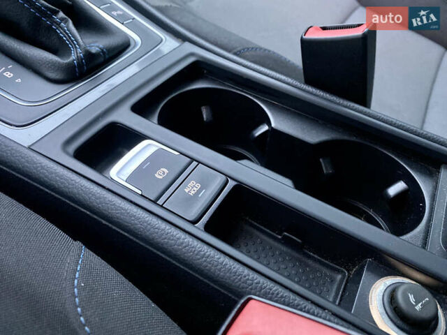 Сірий Фольксваген e-Golf, об'ємом двигуна 0 л та пробігом 105 тис. км за 7800 $, фото 27 на Automoto.ua