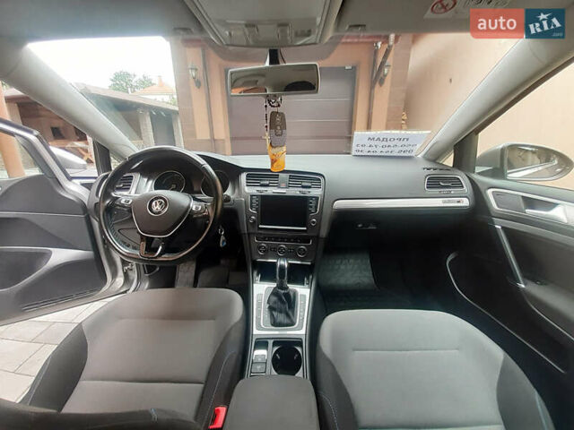 Серый Фольксваген e-Golf, объемом двигателя 0 л и пробегом 133 тыс. км за 9499 $, фото 37 на Automoto.ua