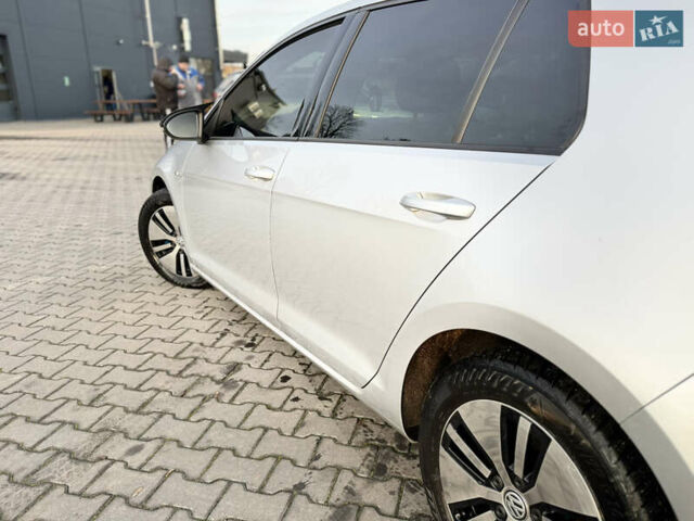 Сірий Фольксваген e-Golf, об'ємом двигуна 0 л та пробігом 162 тис. км за 8299 $, фото 14 на Automoto.ua