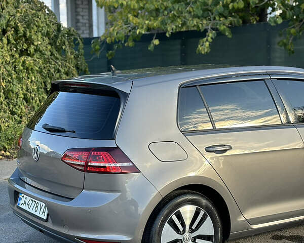 Сірий Фольксваген e-Golf, об'ємом двигуна 0 л та пробігом 122 тис. км за 8500 $, фото 6 на Automoto.ua