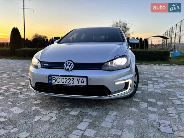 Серый Фольксваген e-Golf, объемом двигателя 0 л и пробегом 162 тыс. км за 8799 $, фото 9 на Automoto.ua
