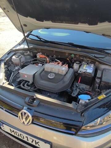Сірий Фольксваген e-Golf, об'ємом двигуна 0 л та пробігом 170 тис. км за 8800 $, фото 6 на Automoto.ua