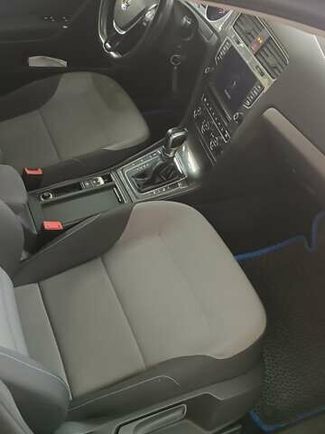 Серый Фольксваген e-Golf, объемом двигателя 0 л и пробегом 116 тыс. км за 9300 $, фото 15 на Automoto.ua