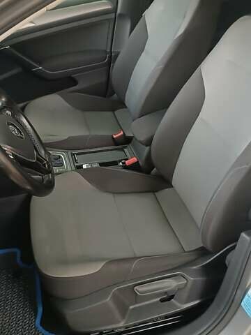 Серый Фольксваген e-Golf, объемом двигателя 0 л и пробегом 116 тыс. км за 9300 $, фото 11 на Automoto.ua