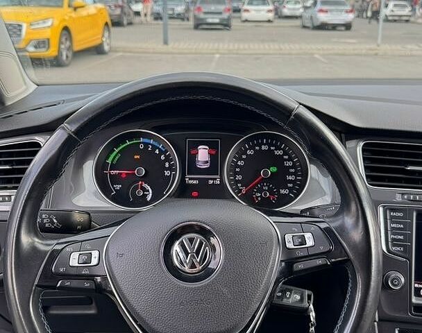 Сірий Фольксваген e-Golf, об'ємом двигуна 0 л та пробігом 117 тис. км за 10500 $, фото 6 на Automoto.ua