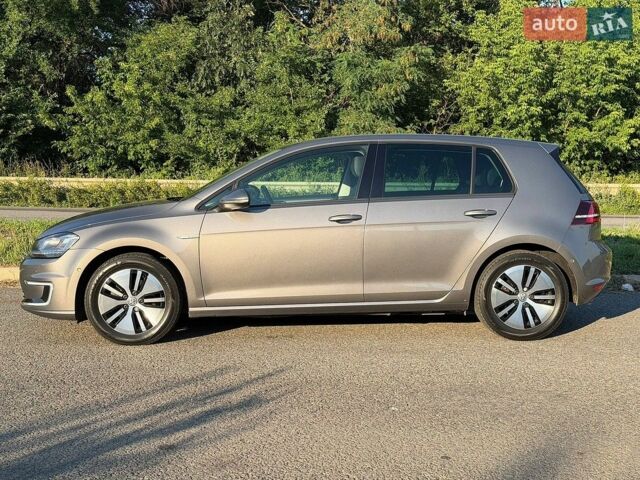 Сірий Фольксваген e-Golf, об'ємом двигуна 0 л та пробігом 122 тис. км за 9499 $, фото 6 на Automoto.ua
