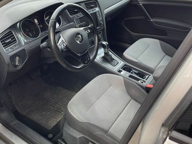 Серый Фольксваген e-Golf, объемом двигателя 0 л и пробегом 164 тыс. км за 8199 $, фото 12 на Automoto.ua