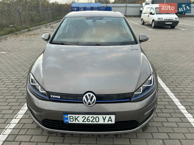 Сірий Фольксваген e-Golf, об'ємом двигуна 0 л та пробігом 142 тис. км за 9100 $, фото 2 на Automoto.ua
