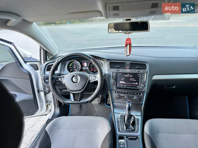 Сірий Фольксваген e-Golf, об'ємом двигуна 0 л та пробігом 161 тис. км за 8950 $, фото 56 на Automoto.ua