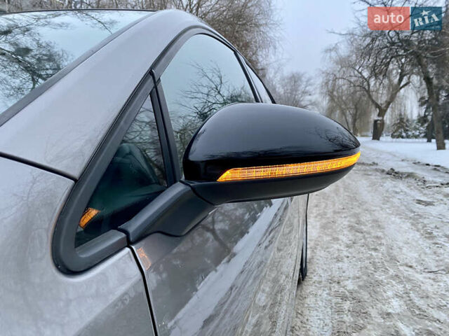 Сірий Фольксваген e-Golf, об'ємом двигуна 0 л та пробігом 105 тис. км за 7800 $, фото 9 на Automoto.ua