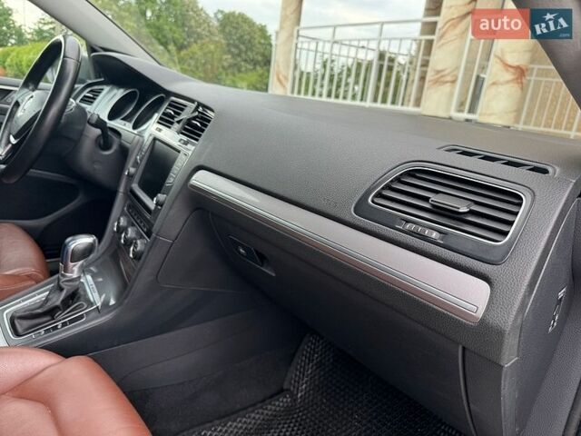 Сірий Фольксваген e-Golf, об'ємом двигуна 0 л та пробігом 141 тис. км за 8999 $, фото 50 на Automoto.ua