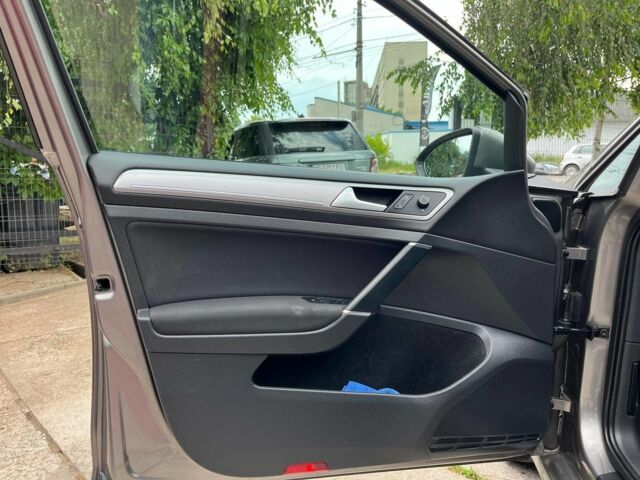 Сірий Фольксваген e-Golf, об'ємом двигуна 0 л та пробігом 172 тис. км за 8700 $, фото 5 на Automoto.ua