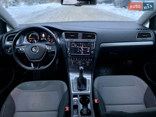 Сірий Фольксваген e-Golf, об'ємом двигуна 0 л та пробігом 105 тис. км за 7800 $, фото 18 на Automoto.ua