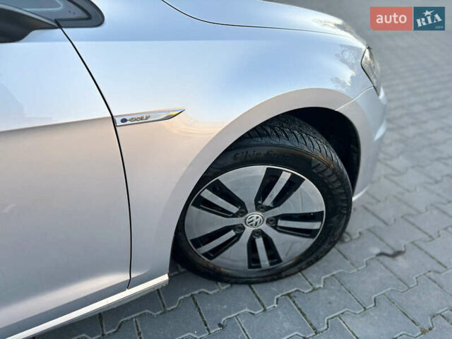 Серый Фольксваген e-Golf, объемом двигателя 0 л и пробегом 162 тыс. км за 8499 $, фото 61 на Automoto.ua