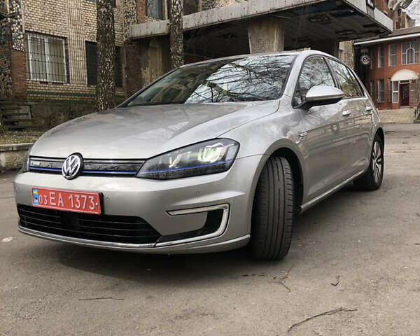 Сірий Фольксваген e-Golf, об'ємом двигуна 0 л та пробігом 82 тис. км за 10900 $, фото 6 на Automoto.ua