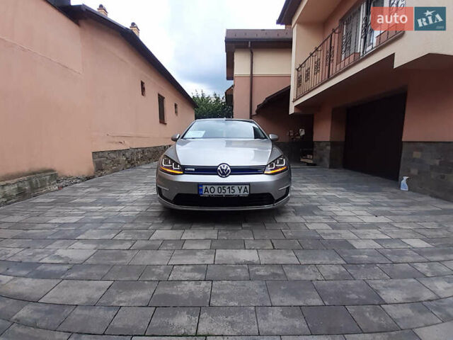 Серый Фольксваген e-Golf, объемом двигателя 0 л и пробегом 133 тыс. км за 9499 $, фото 10 на Automoto.ua