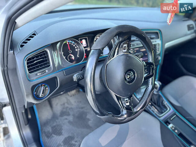 Сірий Фольксваген e-Golf, об'ємом двигуна 0 л та пробігом 161 тис. км за 8950 $, фото 31 на Automoto.ua