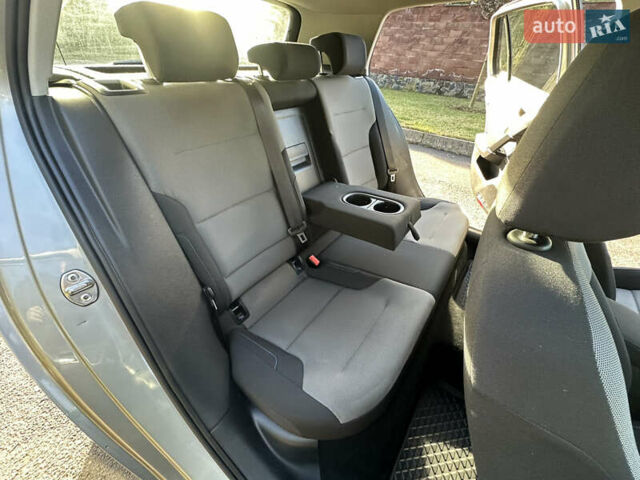 Серый Фольксваген e-Golf, объемом двигателя 0 л и пробегом 60 тыс. км за 9463 $, фото 13 на Automoto.ua