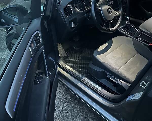 Сірий Фольксваген e-Golf, об'ємом двигуна 0 л та пробігом 167 тис. км за 9600 $, фото 8 на Automoto.ua