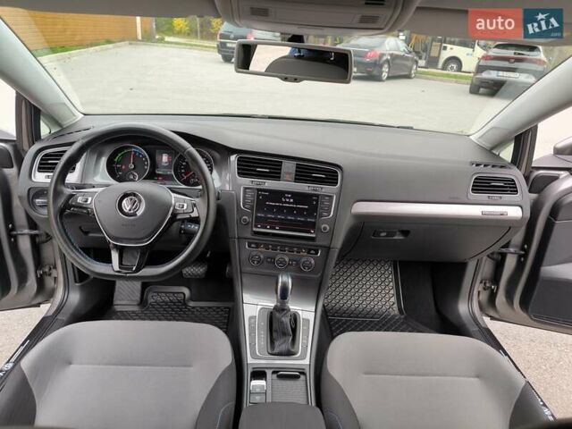 Сірий Фольксваген e-Golf, об'ємом двигуна 0 л та пробігом 104 тис. км за 9300 $, фото 18 на Automoto.ua