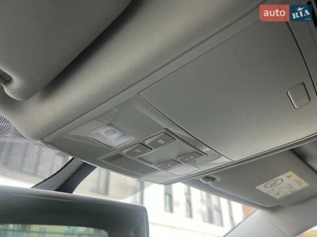 Серый Фольксваген e-Golf, объемом двигателя 0 л и пробегом 169 тыс. км за 7400 $, фото 19 на Automoto.ua