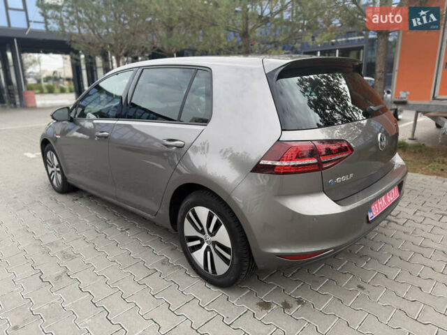 Серый Фольксваген e-Golf, объемом двигателя 0 л и пробегом 99 тыс. км за 9490 $, фото 32 на Automoto.ua