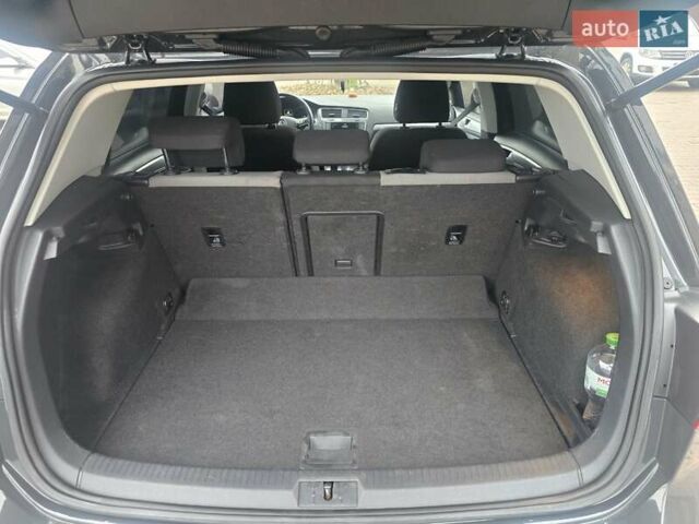 Серый Фольксваген e-Golf, объемом двигателя 0 л и пробегом 170 тыс. км за 7800 $, фото 28 на Automoto.ua