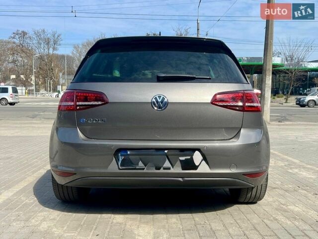 Сірий Фольксваген e-Golf, об'ємом двигуна 0 л та пробігом 108 тис. км за 11135 $, фото 26 на Automoto.ua