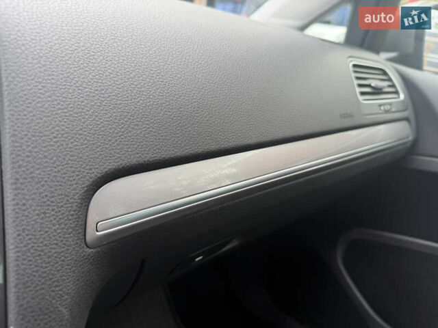 Серый Фольксваген e-Golf, объемом двигателя 0 л и пробегом 99 тыс. км за 9490 $, фото 53 на Automoto.ua