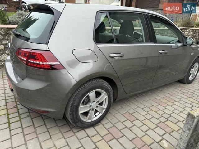 Серый Фольксваген e-Golf, объемом двигателя 0 л и пробегом 90 тыс. км за 8000 $, фото 18 на Automoto.ua