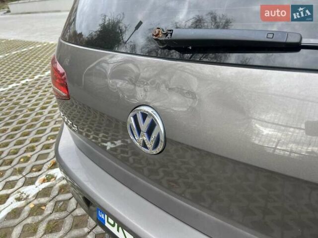 Серый Фольксваген e-Golf, объемом двигателя 0 л и пробегом 169 тыс. км за 7400 $, фото 11 на Automoto.ua