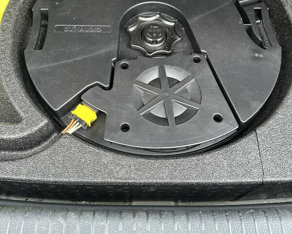 Серый Фольксваген e-Golf, объемом двигателя 0 л и пробегом 103 тыс. км за 8500 $, фото 12 на Automoto.ua