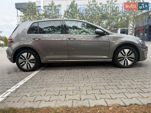 Серый Фольксваген e-Golf, объемом двигателя 0 л и пробегом 99 тыс. км за 9490 $, фото 22 на Automoto.ua