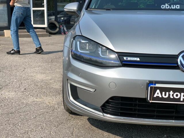 Серый Фольксваген e-Golf, объемом двигателя 0 л и пробегом 111 тыс. км за 9790 $, фото 10 на Automoto.ua