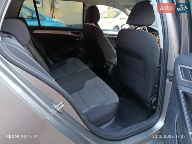 Серый Фольксваген e-Golf, объемом двигателя 0 л и пробегом 136 тыс. км за 7750 $, фото 12 на Automoto.ua