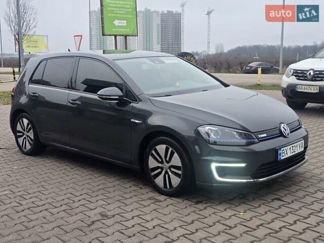 Серый Фольксваген e-Golf, объемом двигателя 0 л и пробегом 170 тыс. км за 7800 $, фото 1 на Automoto.ua