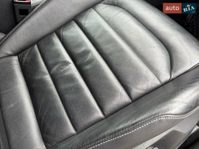 Серый Фольксваген e-Golf, объемом двигателя 0 л и пробегом 129 тыс. км за 10300 $, фото 12 на Automoto.ua