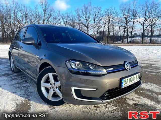 Сірий Фольксваген e-Golf, об'ємом двигуна 0 л та пробігом 90 тис. км за 13500 $, фото 7 на Automoto.ua