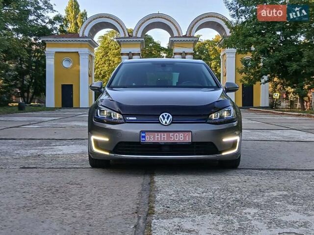 Серый Фольксваген e-Golf, объемом двигателя 0 л и пробегом 142 тыс. км за 9700 $, фото 12 на Automoto.ua