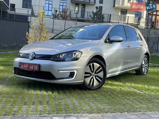 Серый Фольксваген e-Golf, объемом двигателя 0 л и пробегом 98 тыс. км за 8775 $, фото 2 на Automoto.ua