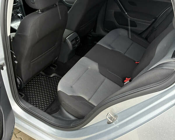 Сірий Фольксваген e-Golf, об'ємом двигуна 0 л та пробігом 122 тис. км за 8600 $, фото 18 на Automoto.ua