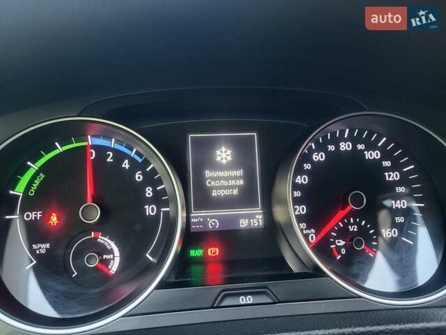Сірий Фольксваген e-Golf, об'ємом двигуна 0 л та пробігом 154 тис. км за 9300 $, фото 162 на Automoto.ua